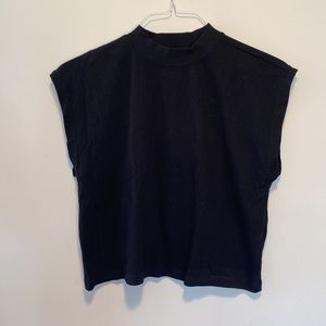Zara Sleeveless T Shirt Crop Size Medium